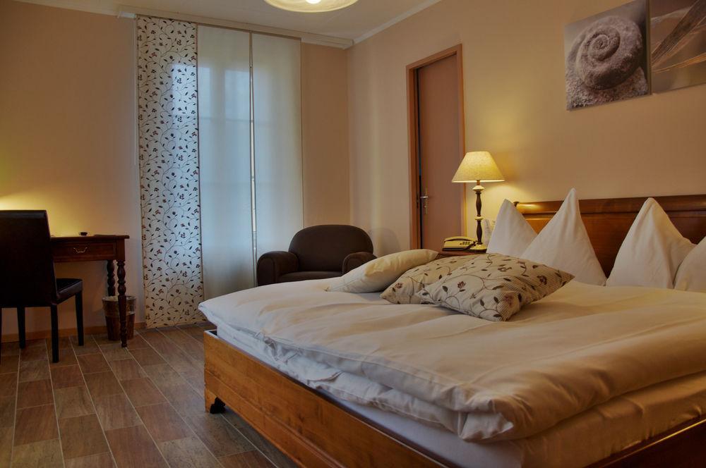 Hostellerie Les Chevreuils Losanna Esterno foto